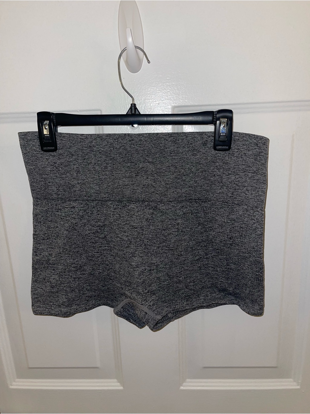 Close Gray Women's High-Waist Active Shorts - Size Xl
